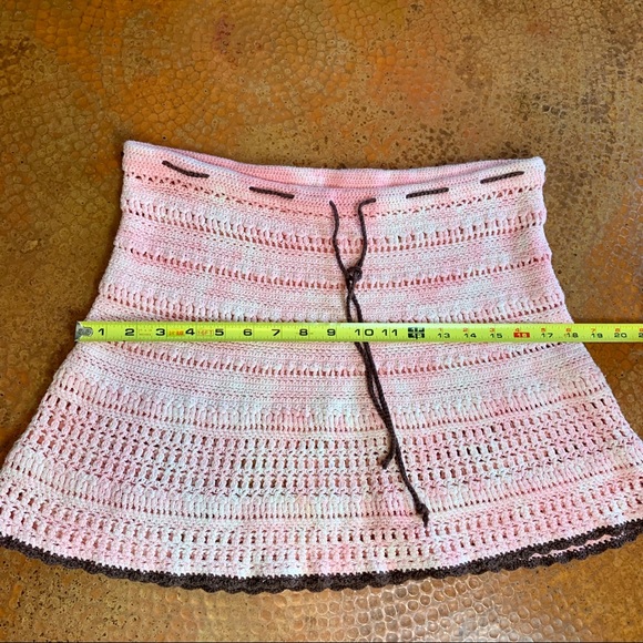 Hand knit pink tie-dye skirt - Picture 7 of 7